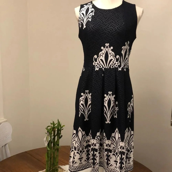 New York & Company Dresses & Skirts - New York & Company Stretch Dress Size Small